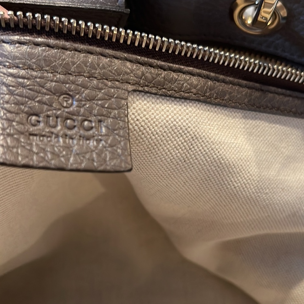 Gucci Large Bamboo Shopper Leather Tote Bag - Picture 8 of 17